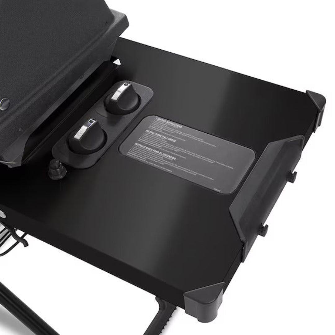 Le Griddle GEE40 stainless steel built-in flat-top griddle with front handle and temperature control dial for outdoor kitchen