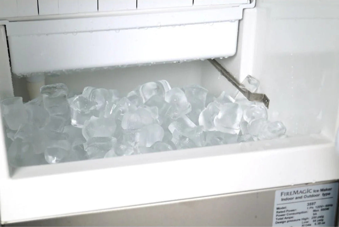 Fire Magic Outdoor Ice Maker with Reversible Door Hinge - 5597