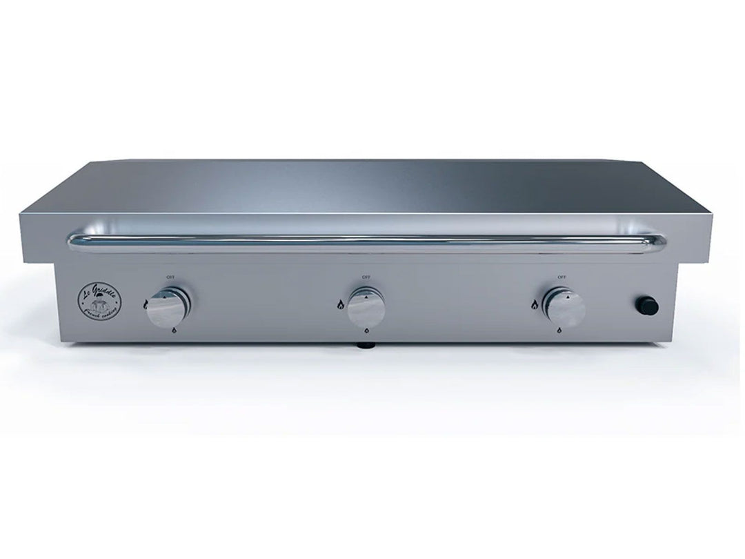 GFE105 stainless steel three-burner gas flat-top griddle with front rail handle and control knobs for outdoor kitchen and commercial cooking