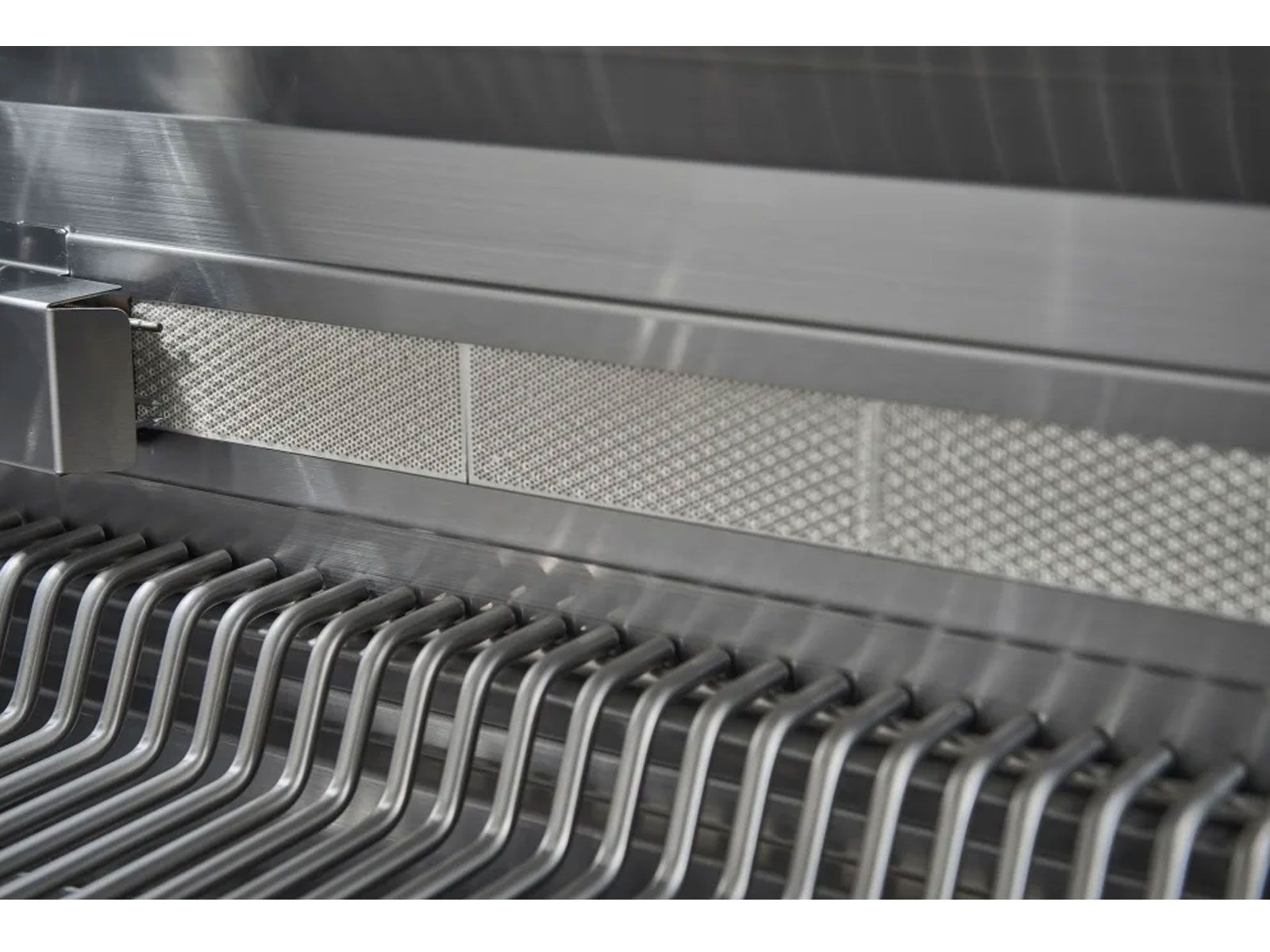 Broilmaster B-Series 32" 4-Burner Stainless Natural Gas Grill - BSB324N