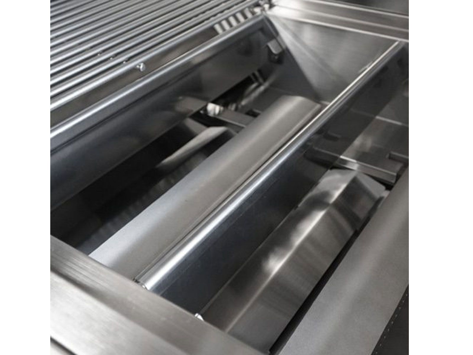 Broilmaster B-Series 32" 4-Burner Stainless Steel Propane Gas Grill - BSB324NLN