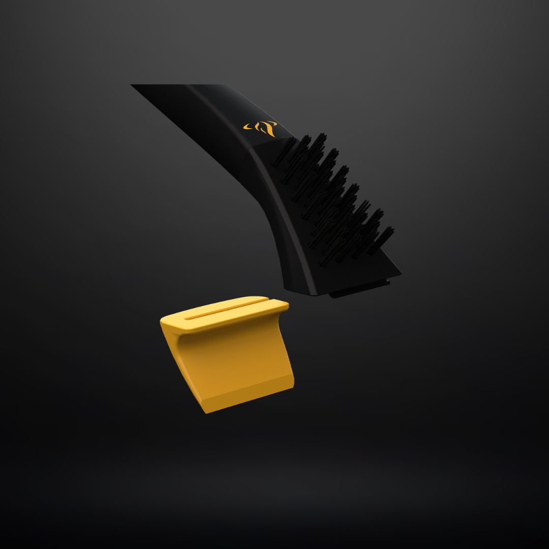 HALO Versa 16 pizza stone cleaning kit (HZ-3023) — black angled scraper with nylon bristles and yellow ash pan